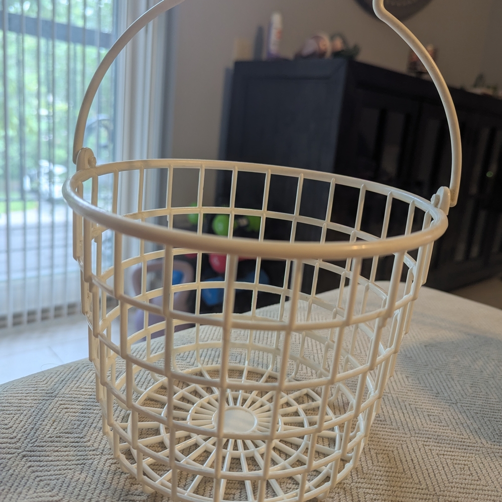 Charming Floral Wicker and Modern Wire Basket Duo - Picture 6 of 6